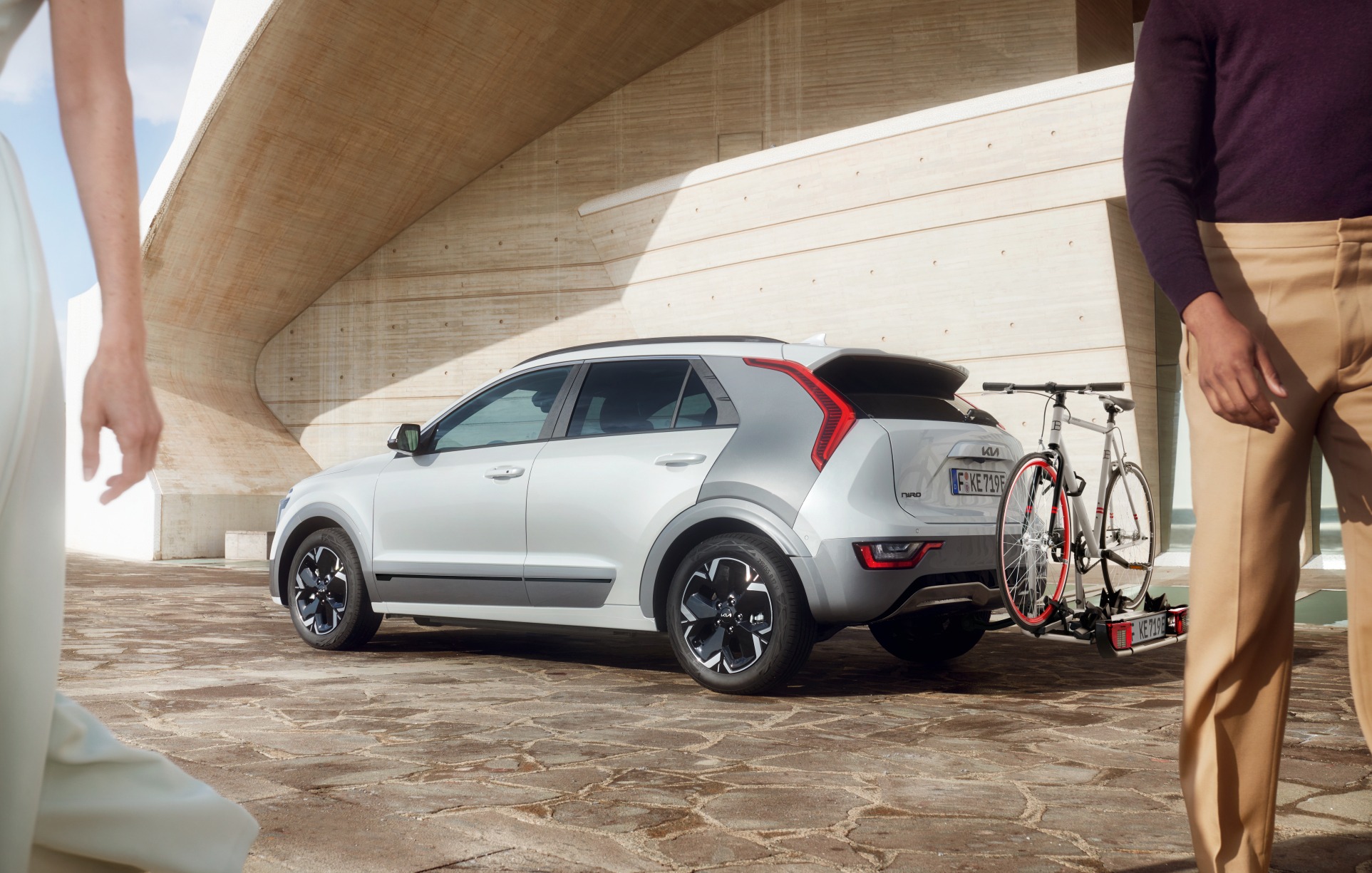 Kia original dragkroksmonterad cykelhållare för 2 cyklar - Bild 2